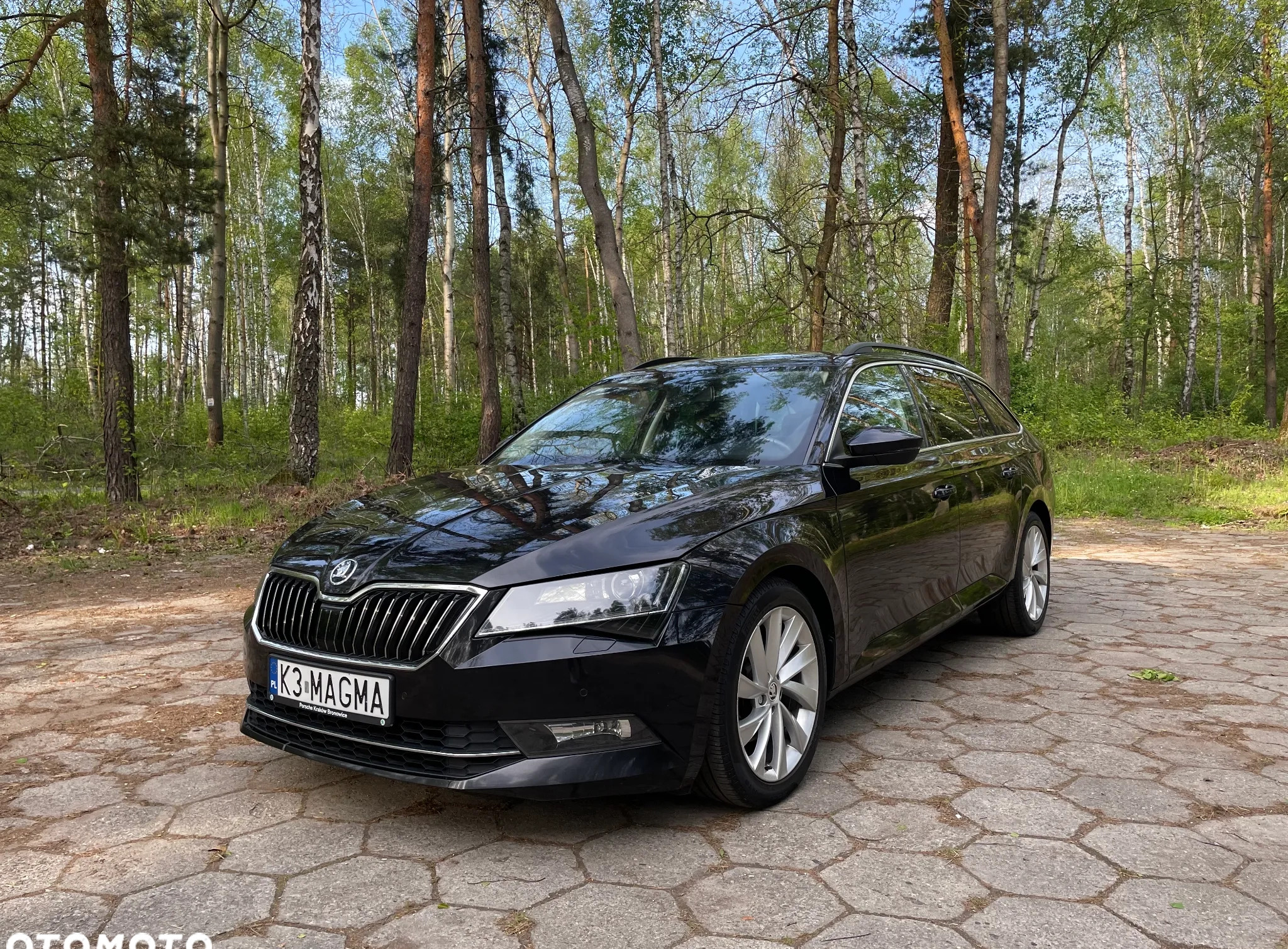 Skoda Superb cena 67500 przebieg: 159319, rok produkcji 2016 z Szamocin małe 137